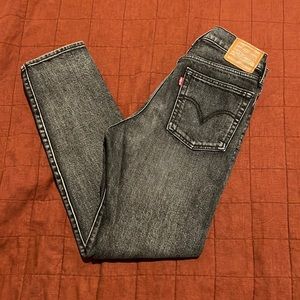 Levi’s Wedgie Icon Jean size 25